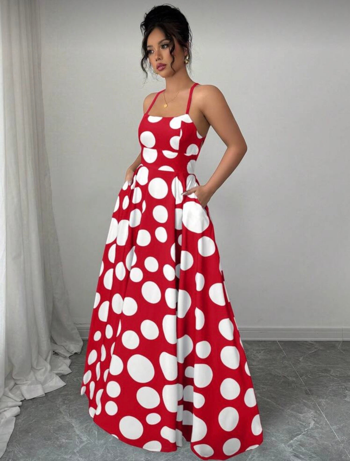 Backless Criss-Cross Straps Maxi Dress