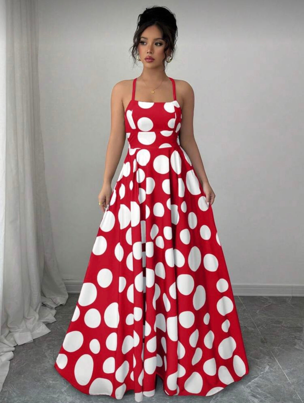 Backless Criss-Cross Straps Maxi Dress